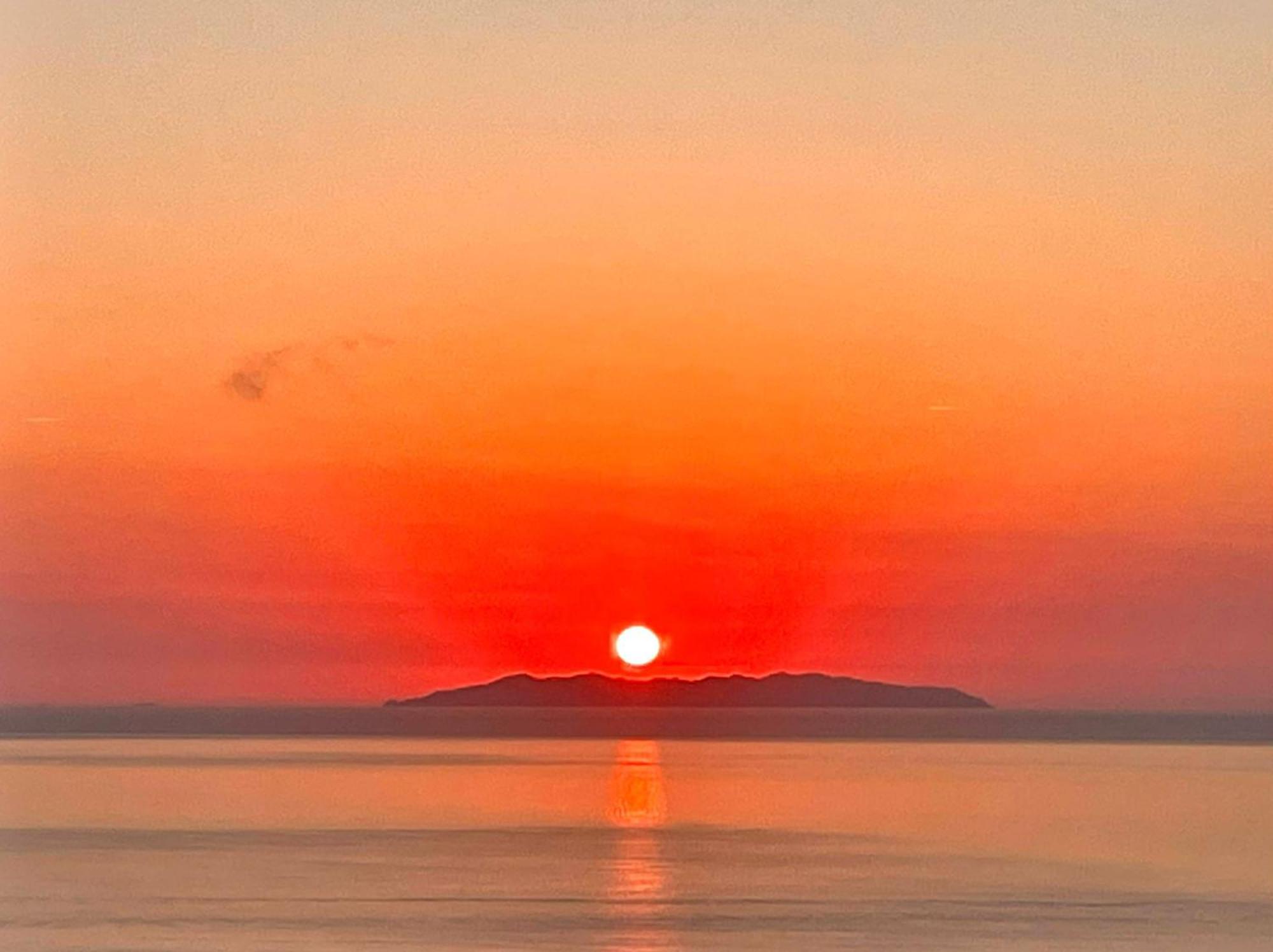 Villetta Ai Peri Nisporto Exteriör bild